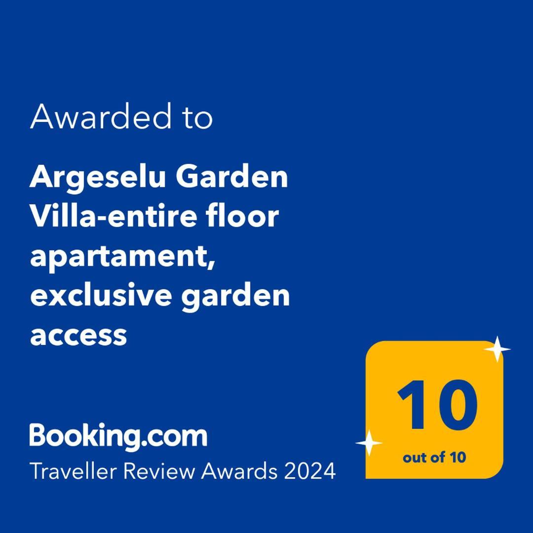 Argeselu Garden Villa - Entire Floor Apartment, Exclusive Garden Access Maracineni Eksteriør billede